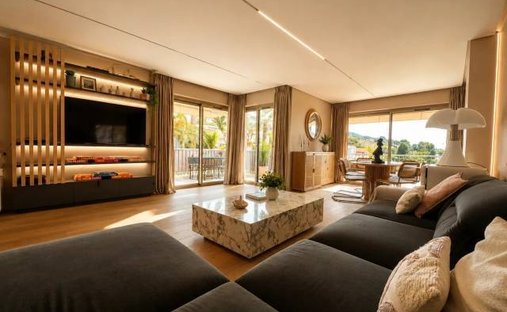 Apartment in Maurice Jeanpierre, Le Cannet, France 1