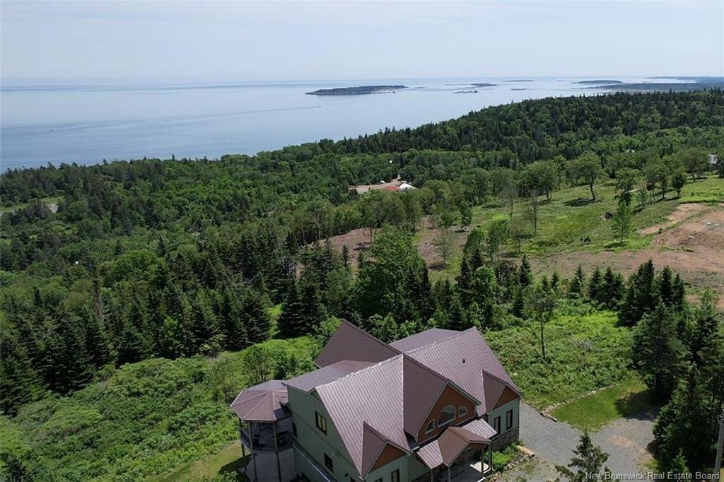 House in Grand Manan, New Brunswick, Canada 2 - 18628110