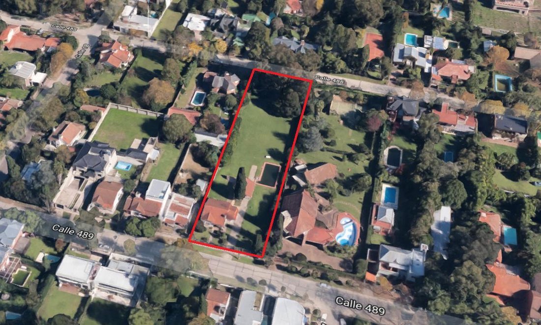 Land in Manuel B. Gonnet, Buenos Aires Province, Argentina 3 - 18626957