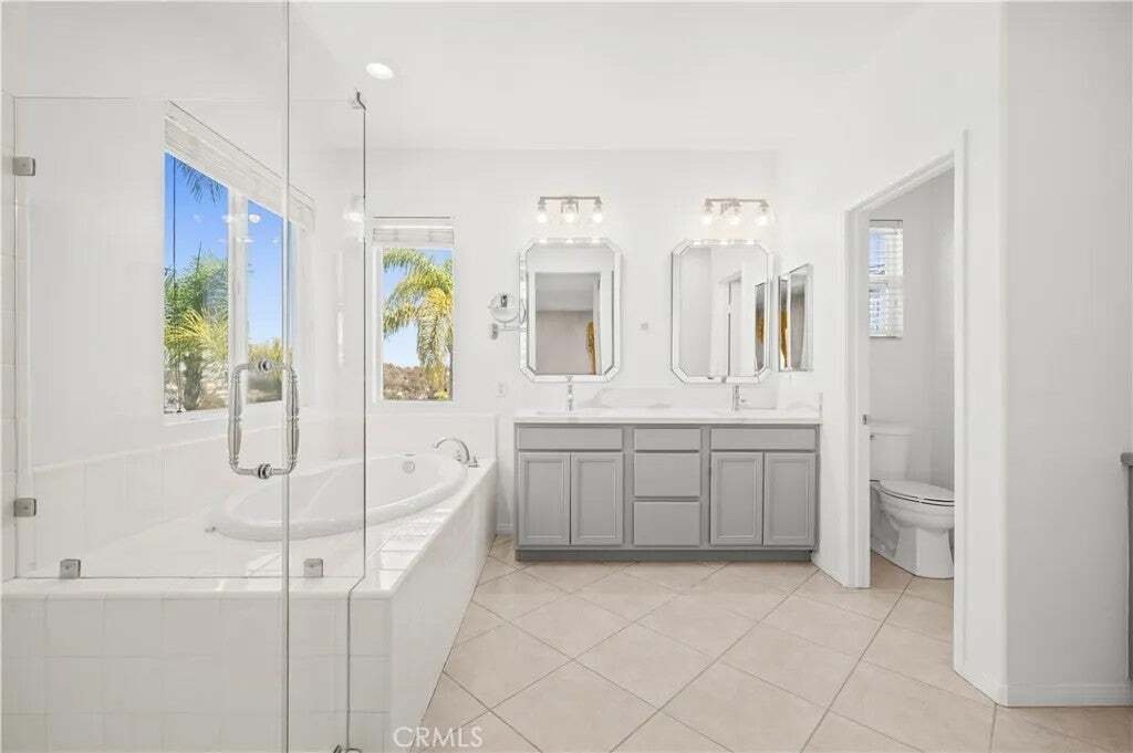House in Signal Hill, California, United States 5 - 18586982