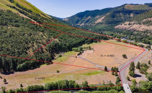 House in Dallesport, Washington, United States 1