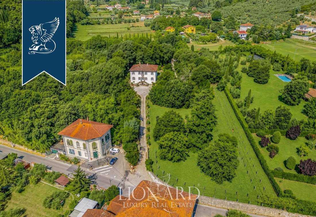 Villa in Saint Mary del Giudice - San Lorenzo a Vaccoli, Lucca, Tuscany 3 - 10918170