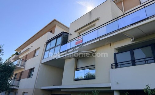 Apartment in Port Neuf, La Rochelle, France 1