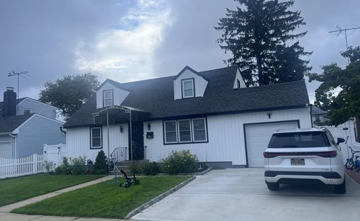 House in Hicksville, New York, United States 1