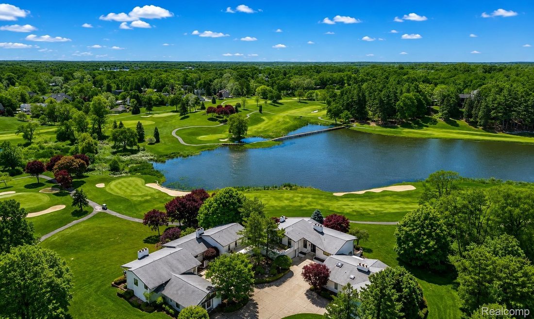 Condo in Bloomfield Hills, Michigan, United States 3 - 18628099