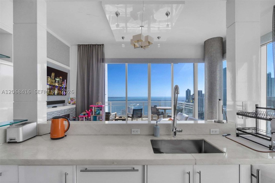 Condo in Miami, Florida, United States 1 - 18628358