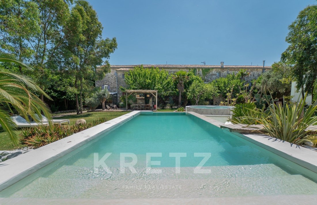 Estate in Uzès, Occitania, France 2 - 18630298