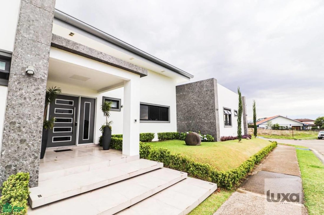 House in Santa Cecilia, Heredia Province, Costa Rica 2 - 18019830