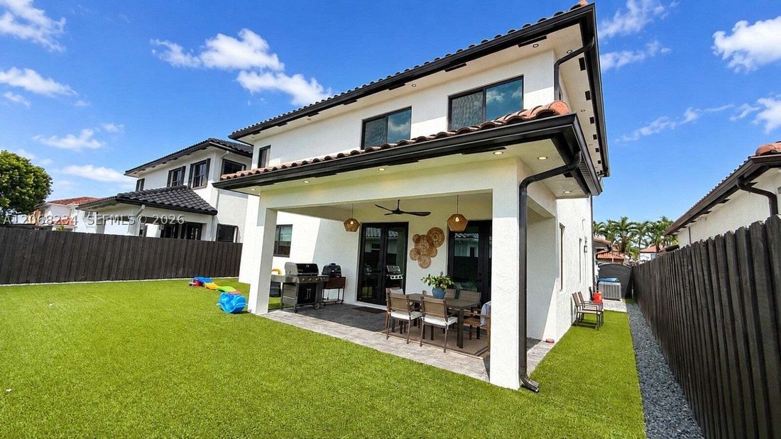 House in West Miami, Florida, United States 2 - 18628418