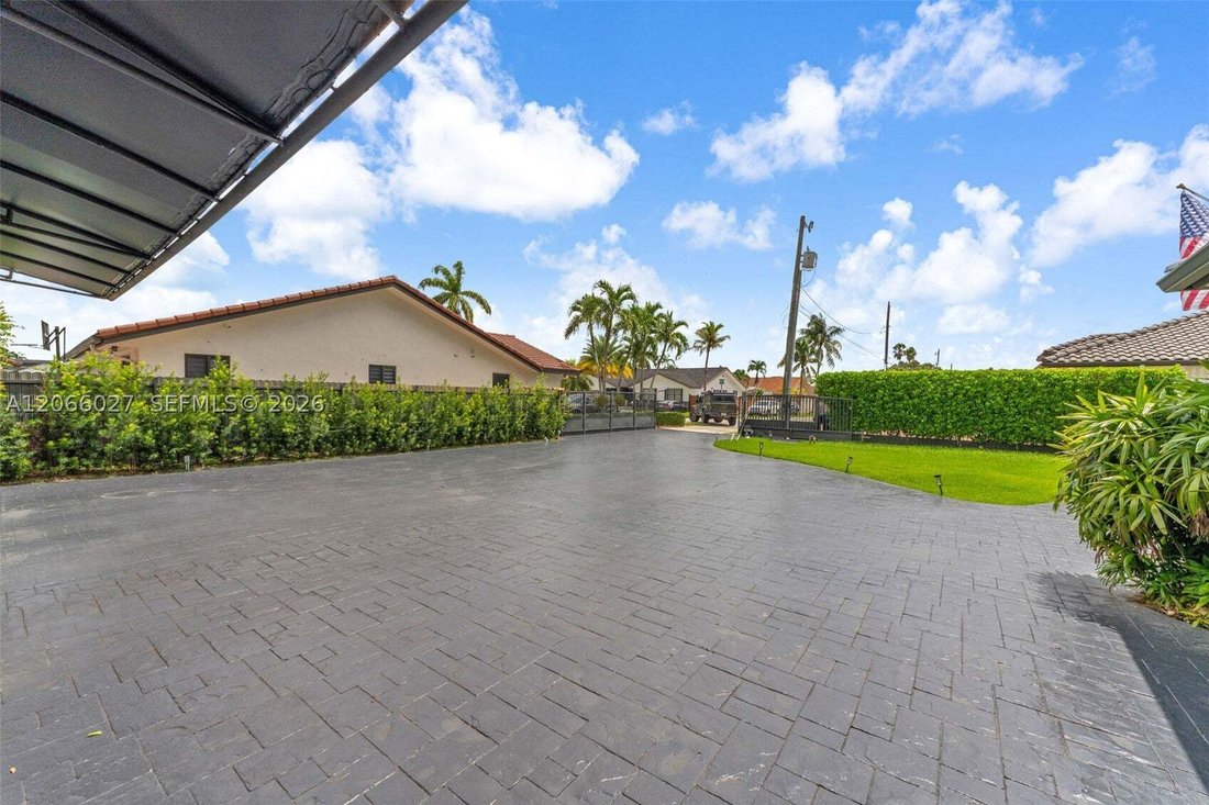 House in Miami, Florida, United States 4 - 18628334