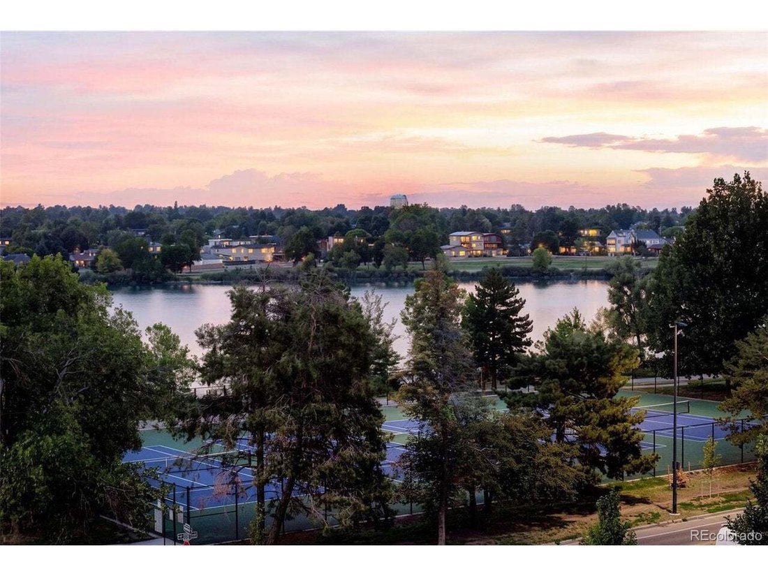 Condo in Denver, Colorado, United States 3 - 18628910