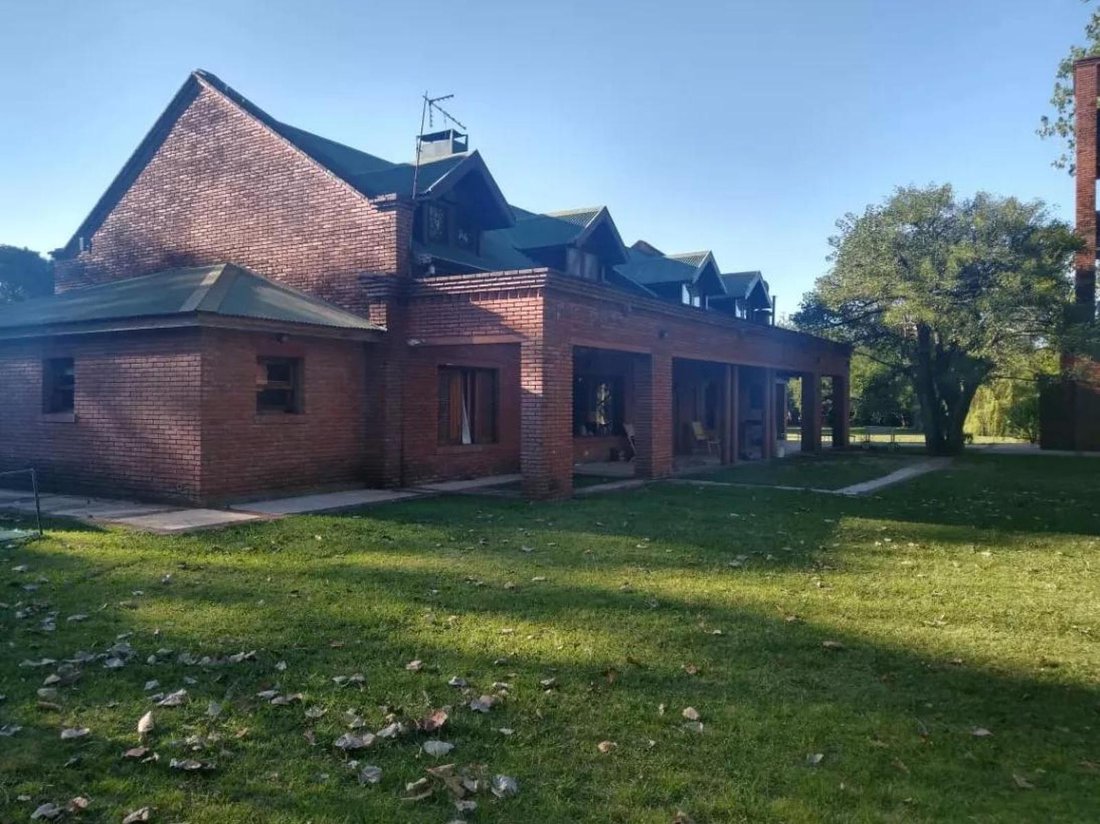 House in Manzanares, Buenos Aires Province, Argentina 5 - 18627156