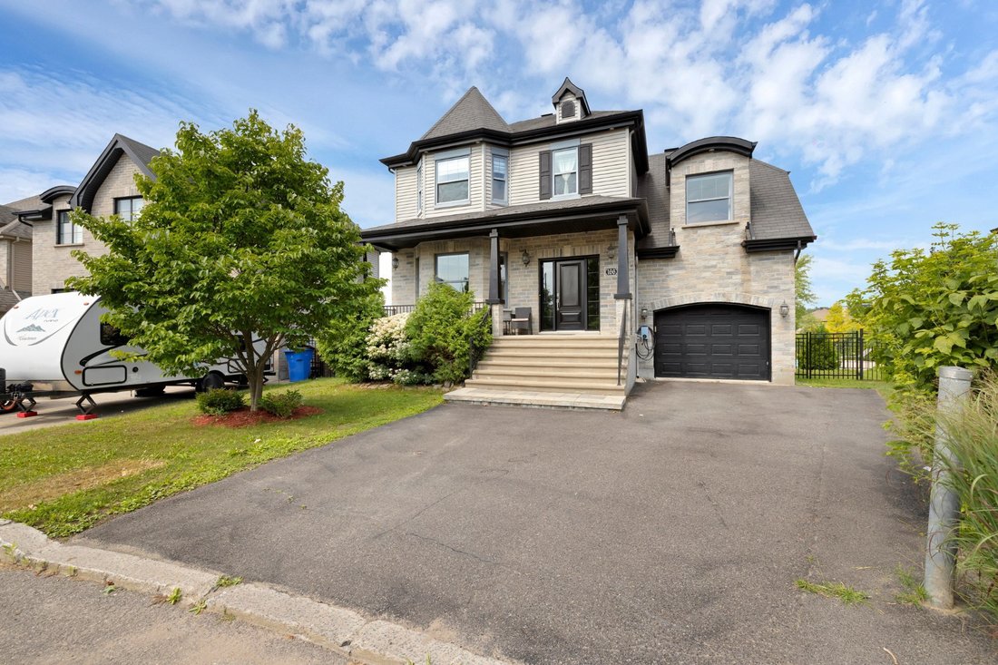 House in Terrebonne, Quebec, Canada 2 - 18628088