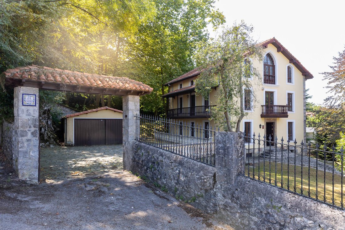 House in La Cavada, Riotuerto, Cantabria 1 - 18630121