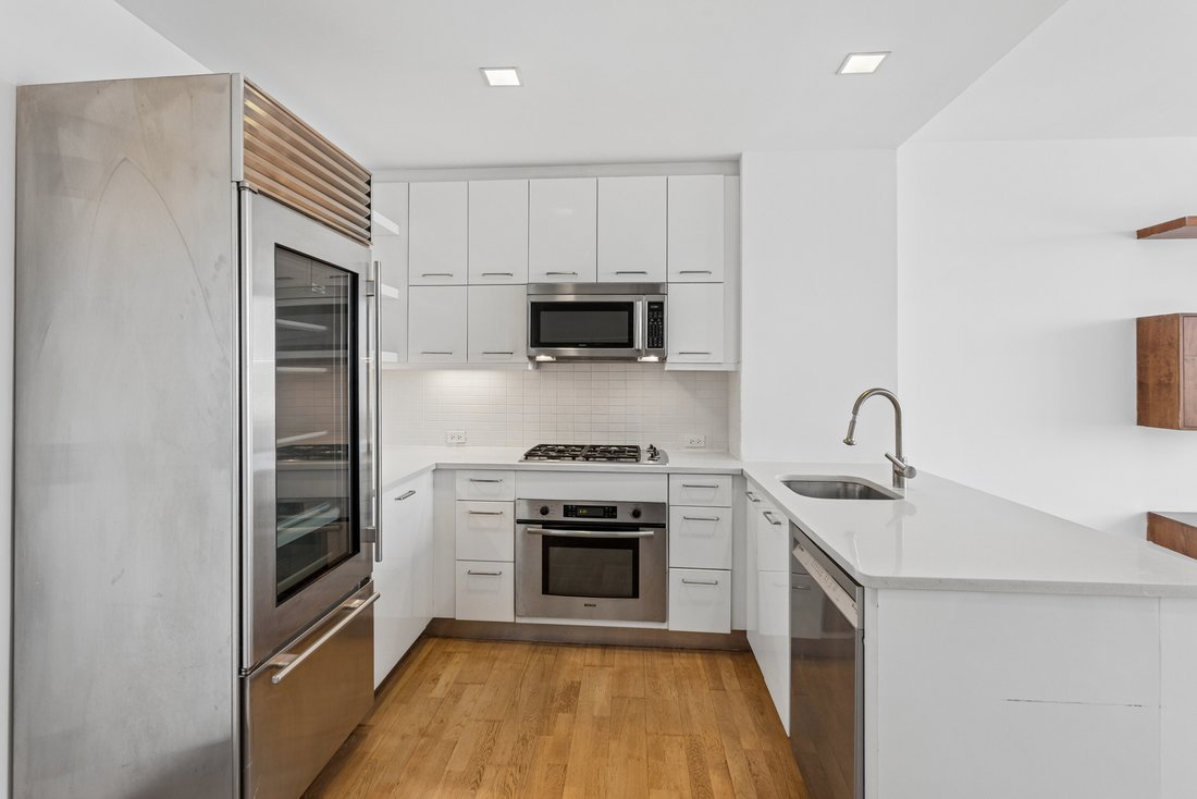 Condo in New York, New York, United States 4 - 18629668