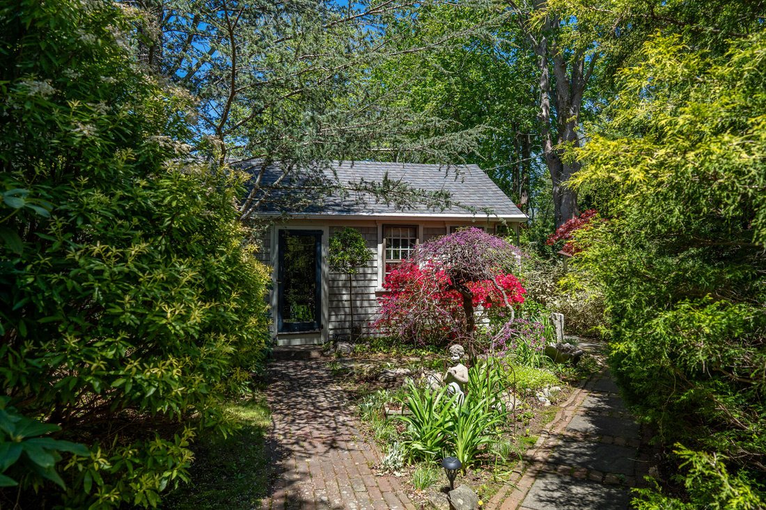 House in Yarmouth, Massachusetts, United States 4 - 17835056