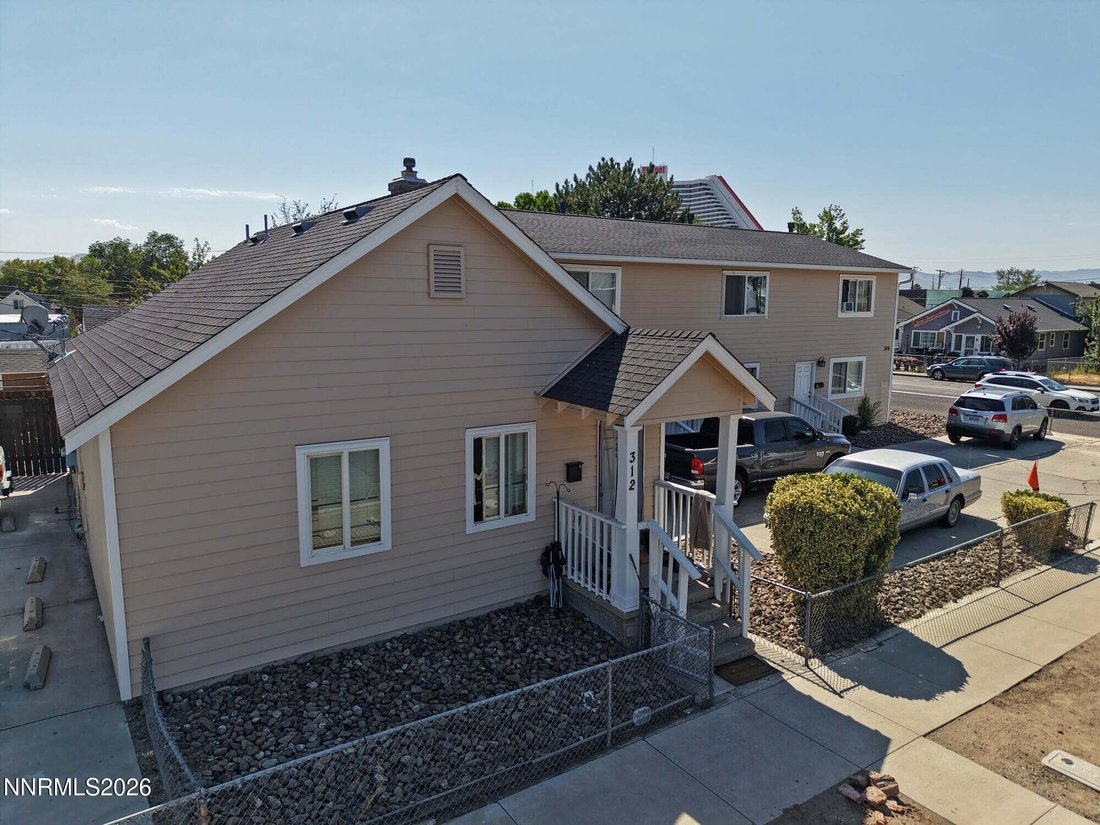 Sparks, Nevada, United States 2 - 18628918