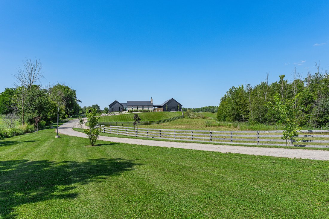 House in Puslinch, Ontario, Canada 4 - 18626691