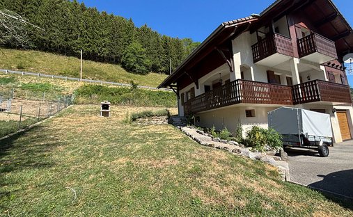 Villa in Bellevaux, Auvergne-Rhône-Alpes, France 1