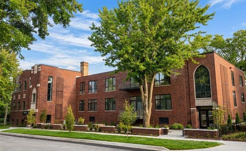 Condo in Hinsdale, Illinois, United States 1