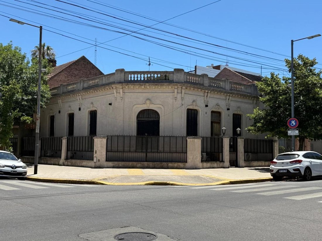 House in Buenos Aires, Buenos Aires, Argentina 1 - 18626997