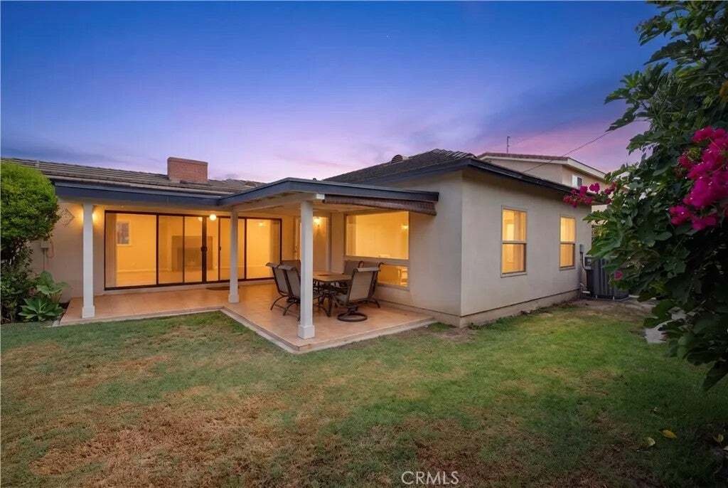House in Downey, California, United States 4 - 18629172