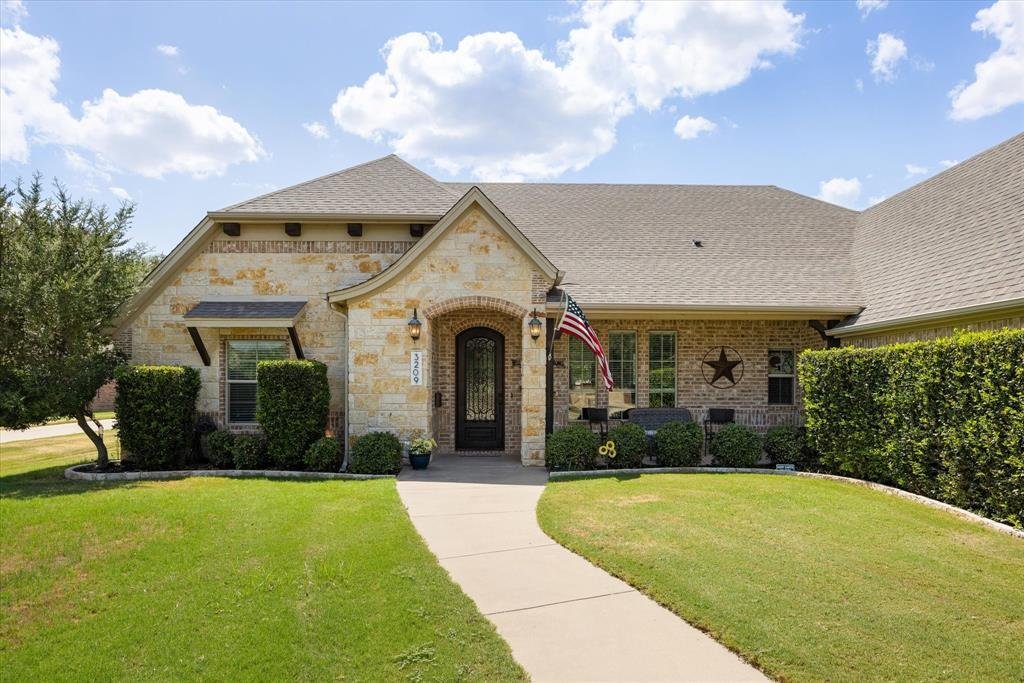 House in Granbury, Texas, United States 2 - 18629386