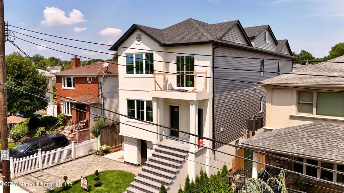 House in New York, New York, United States 2 - 18545007