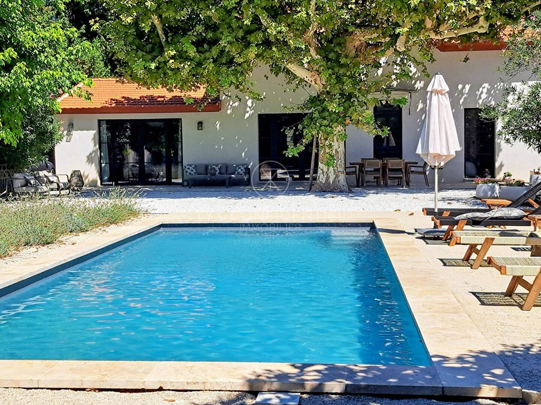 Villa in Maillane, Provence-Alpes-Côte d'Azur, France 2 - 18630258