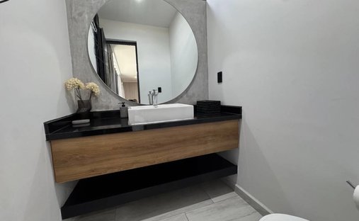 Townhouse in Juriquilla, Querétaro, Mexico 1