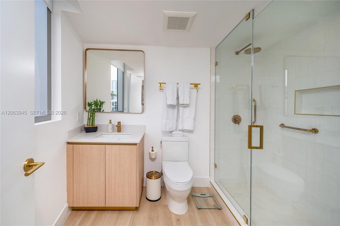 Condo in Miami, Florida, United States 5 - 18629695