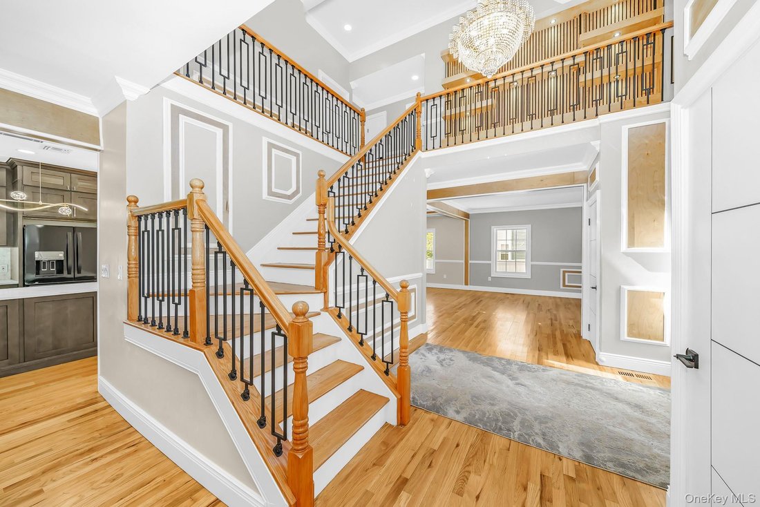 House in Holbrook, New York, United States 2 - 18629614