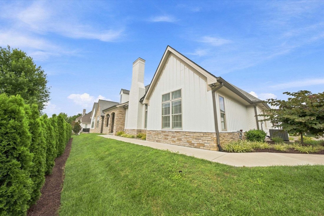 Townhouse in Gallatin, Tennessee, United States 1 - 18628457