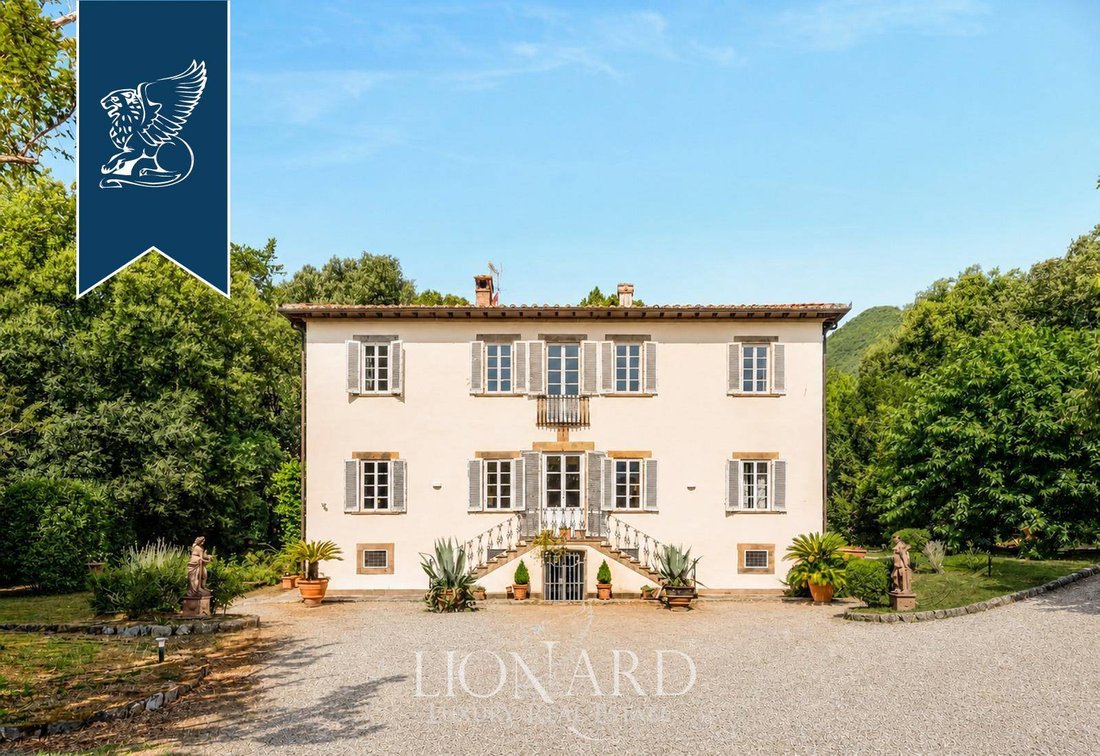 Villa in Saint Mary del Giudice - San Lorenzo a Vaccoli, Lucca, Tuscany 1 - 10918170