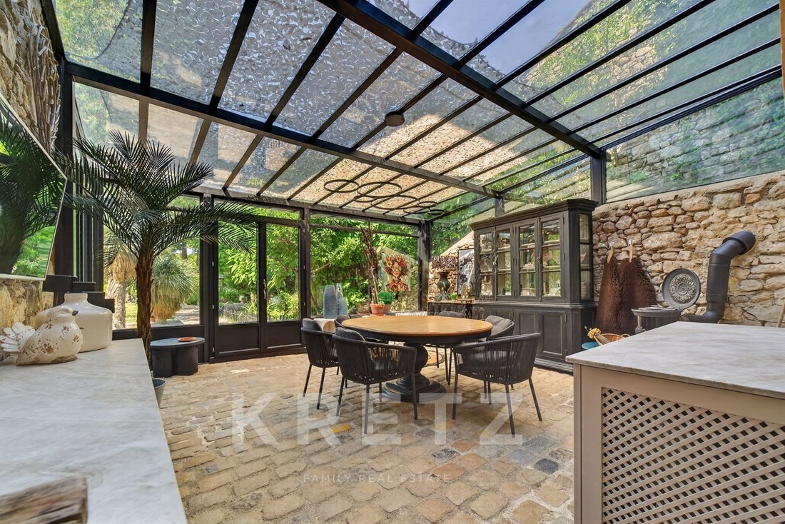 Estate in Uzès, Occitania, France 3 - 18630298