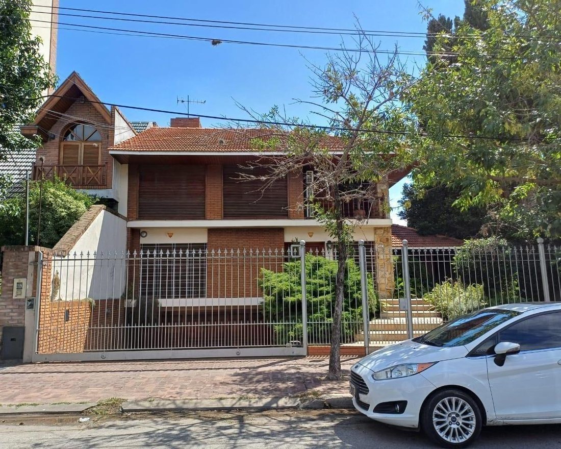 House in Quilmes, Buenos Aires Province, Argentina 1 - 18627326