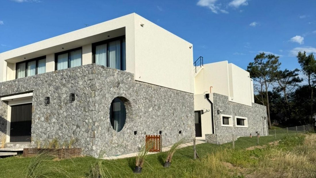 House in Pinamar, Buenos Aires Province, Argentina 3 - 18627049