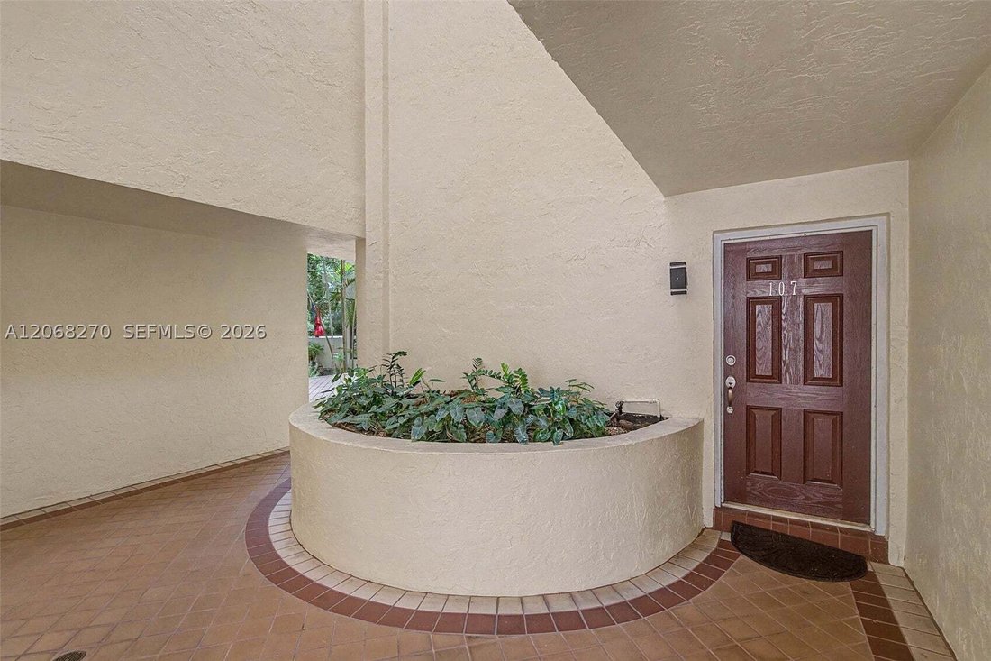 Townhouse in Miami, Florida, United States 2 - 18628333