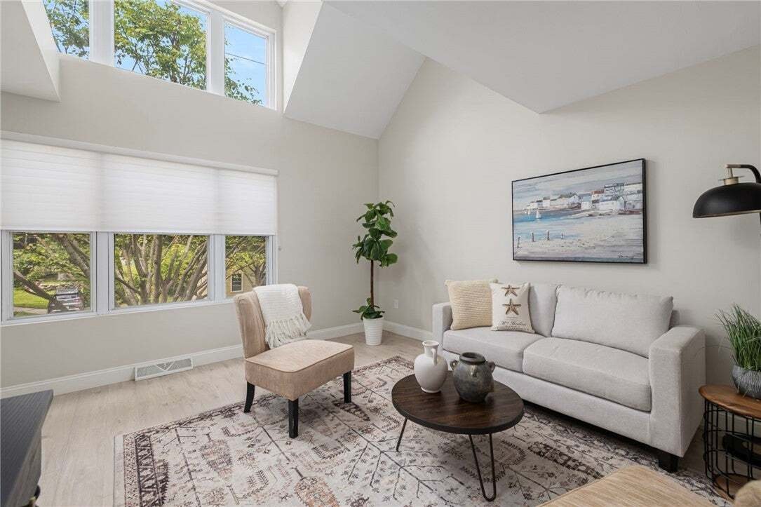Condo in East Greenwich, Rhode Island, United States 2 - 18629012