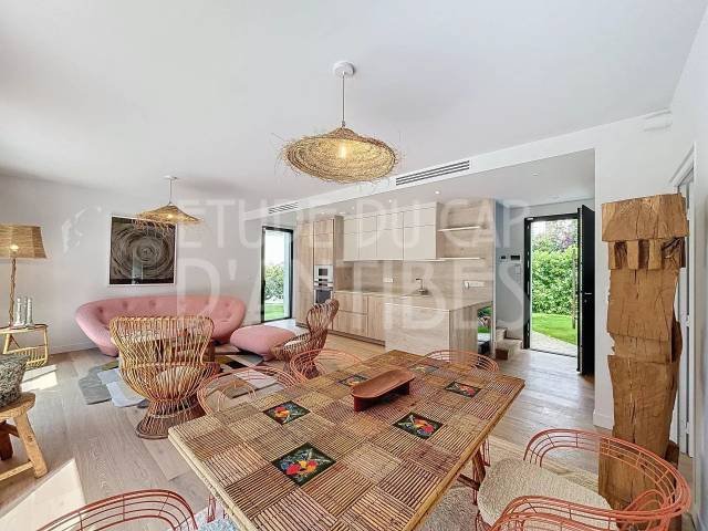 Casa a Fontmerle, Antibes, Francia 4 - 15389613