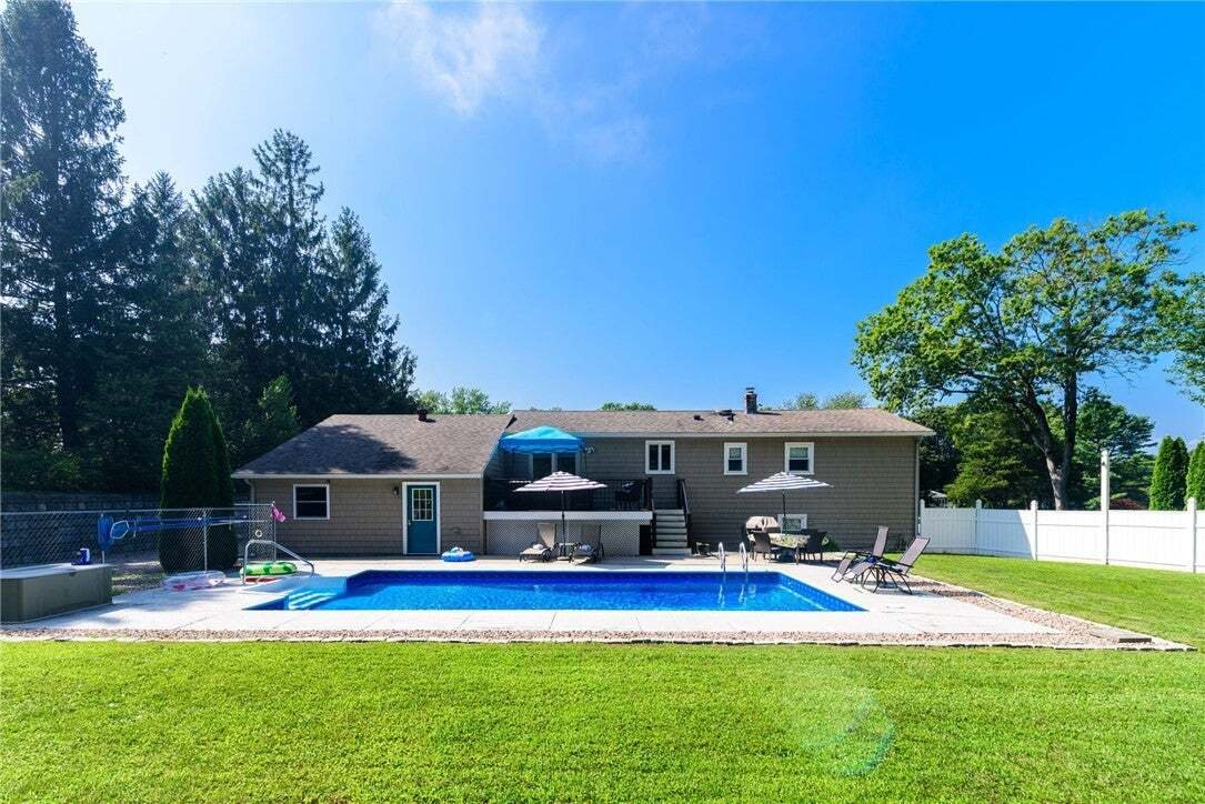 House in Westerly, Rhode Island, United States 3 - 18629020