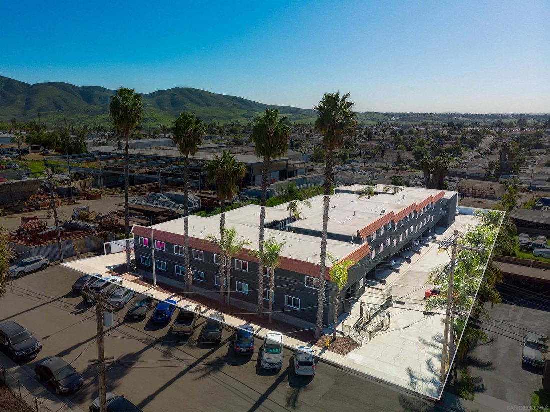 Spring Valley, California, United States 4 - 18629142