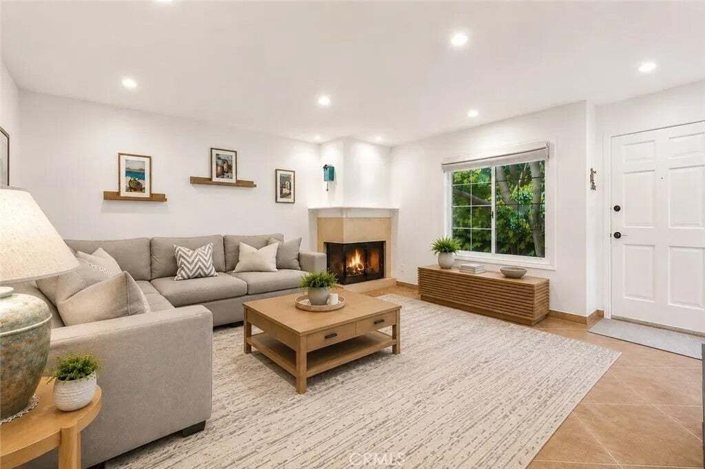 Townhouse in Santa Monica, California, United States 2 - 18439927
