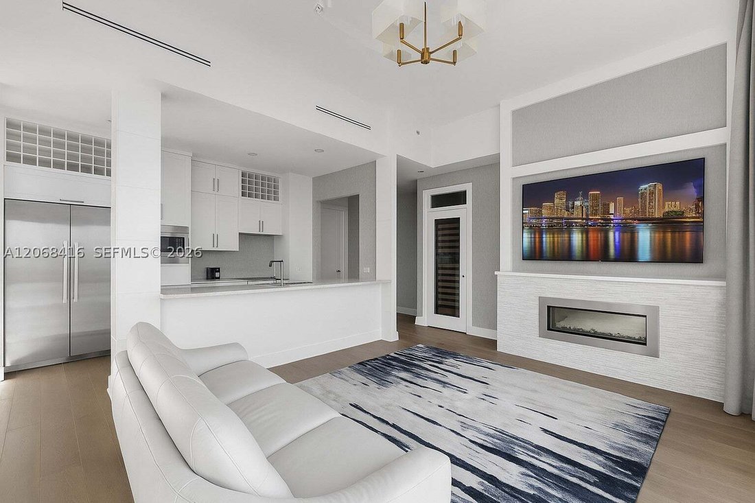 Condo in Miami, Florida, United States 4 - 18628358
