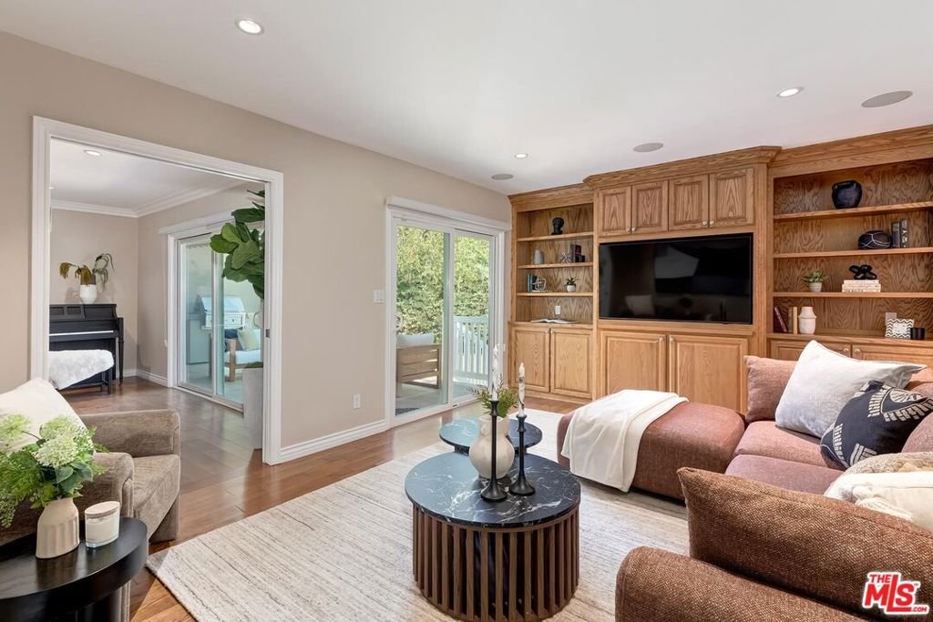 House in Los Angeles, California, United States 5 - 18629380