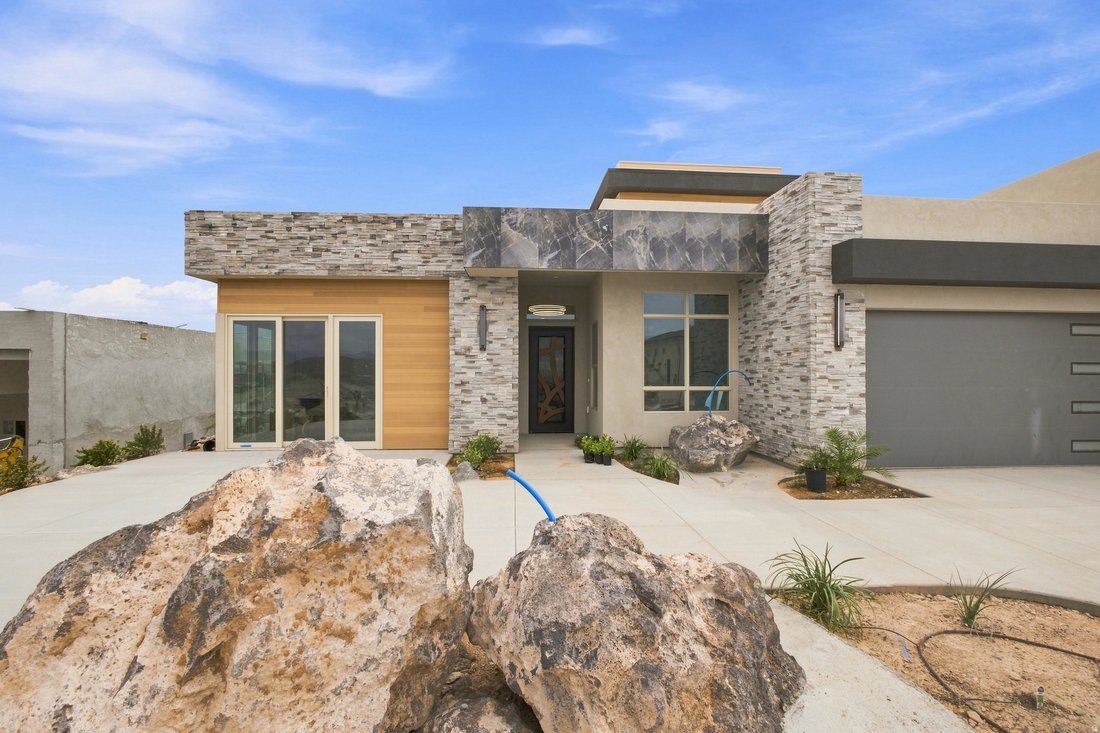 Casa a Hurricane, Utah, Stati Uniti 2 - 18353901