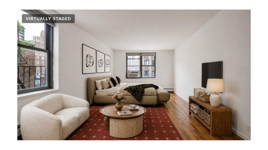 New York, New York, United States 2 - 18629700