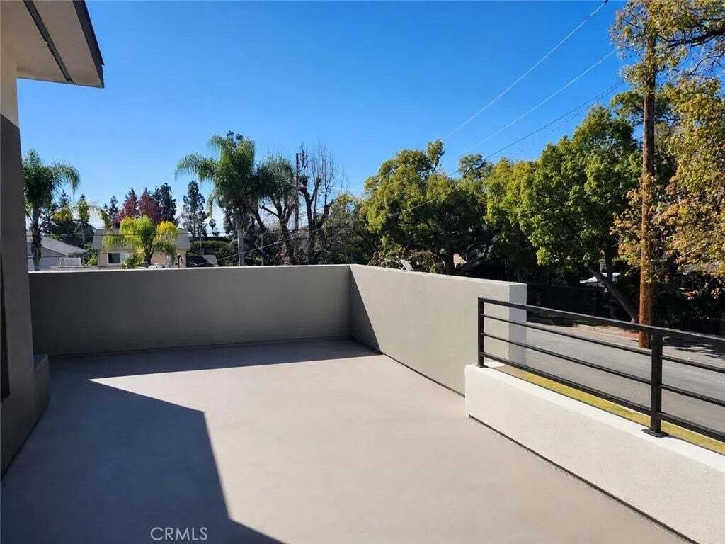 Condo in Altadena, California, United States 2 - 18629144