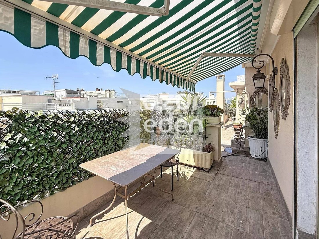 Appartement à Cannes, Provence-Alpes-Côte d'Azur, France 3 - 18336020