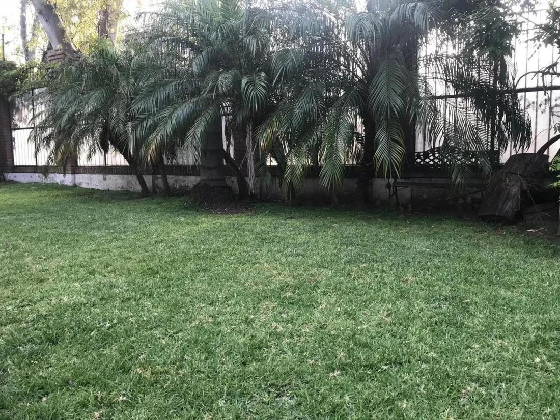 House in Ciudad Jardín Lomas del Palomar, Buenos Aires Province, Argentina 4 - 18627160